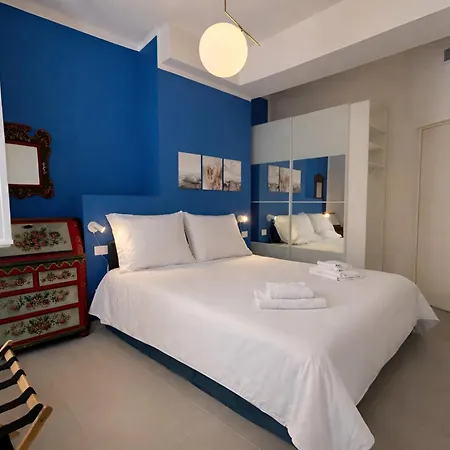 Bright & Cozy Flat - Walk To & Train Station